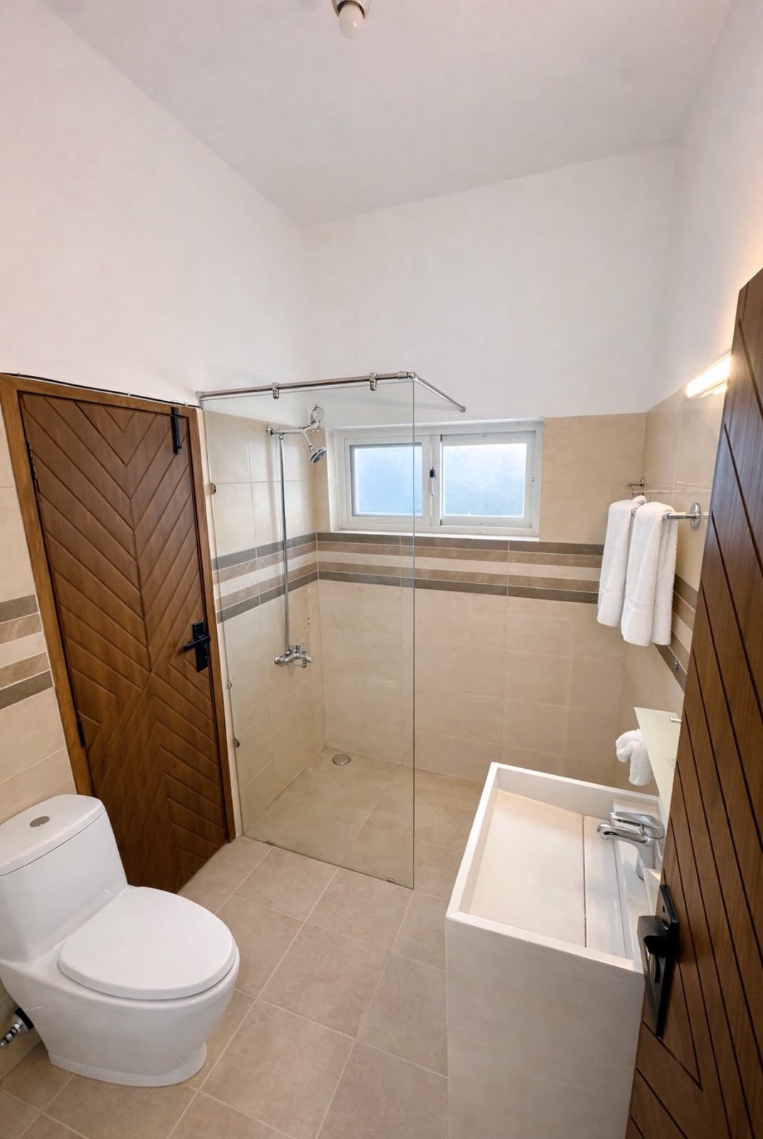 2 Kanal House, Margalla Road, F8, Islamabad, photo 4